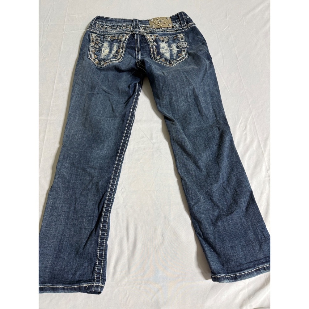 Miss Me Mid Rise Easy Cropped Jeans Dark Wash Rhinestone Embellished Size 28 - Picture 5 of 10